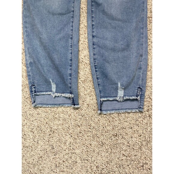 20W Judy Blue High Rise Relaxed Fit Raw Step Fray Hem - Picture 3 of 9